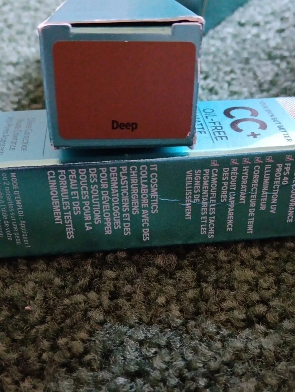 it cosmetics CC+ Oil-Free Matte Cream - Color Deep. 1.08oz